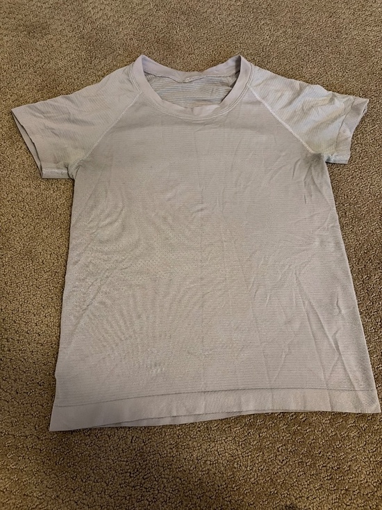 Lululemon swiftly tee in purple - Picture 1 of 2